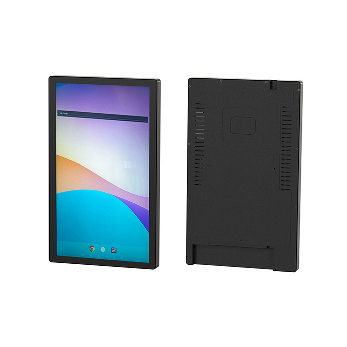 18Écran LCD haute définition à l'entrée de la salle de consultation de l'hôpital